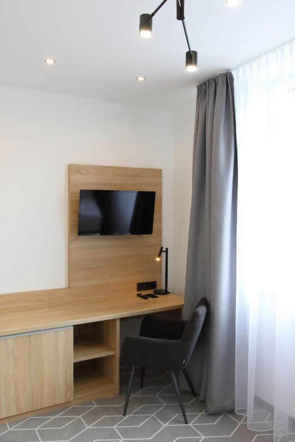 Typton Hotel&Spa Medzilaborce Екстер'єр фото